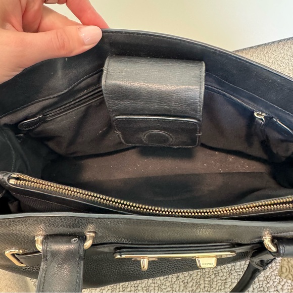 Coach Swagger Carryall - Picture 14 of 15